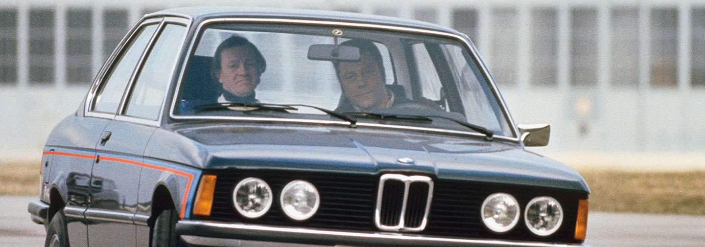 22 kwietnia 1977: Narodziny programu BMW Driving Safety Training.